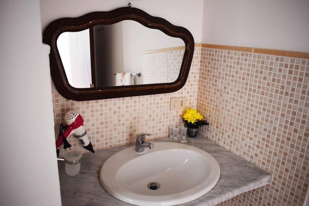 Appartamento Nel Centro Storico Di Palermo - Via Meli'S House Extérieur photo